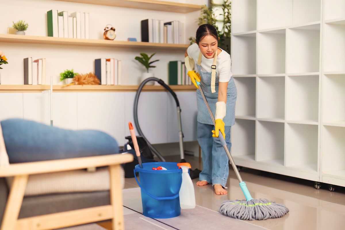 come pulire efficacemente i pavimenti